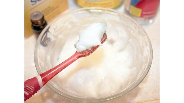 coconut oil toothpaste
