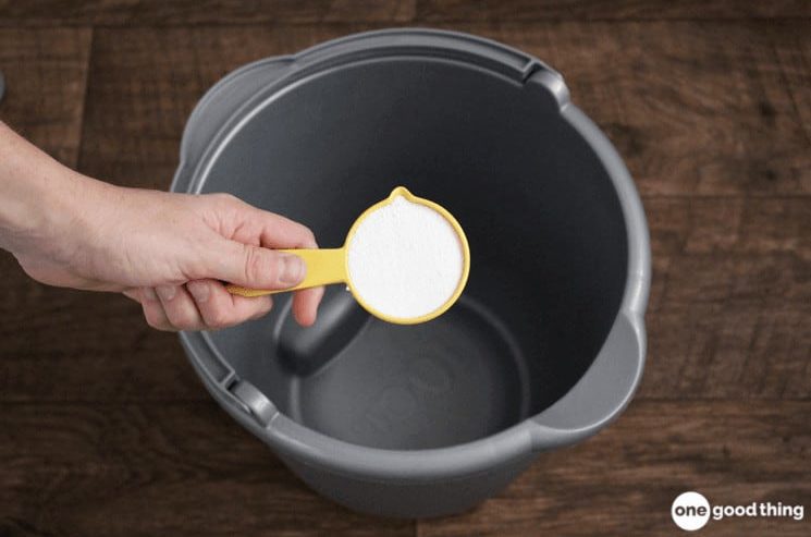 Grease-Cutting Floor Cleaner