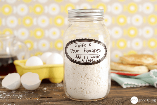 Homemade "Shake and Pour" Pancake Mix!