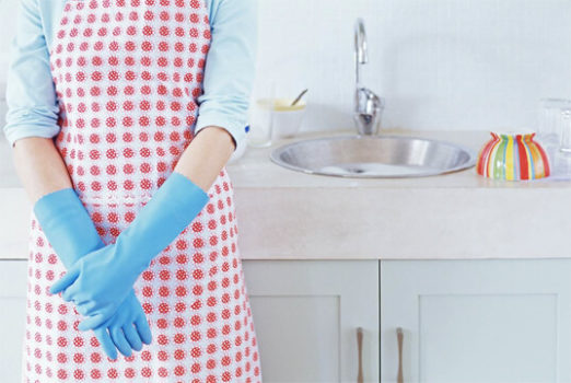 A Step-By-Step Guide To Washing Dishes by Hand