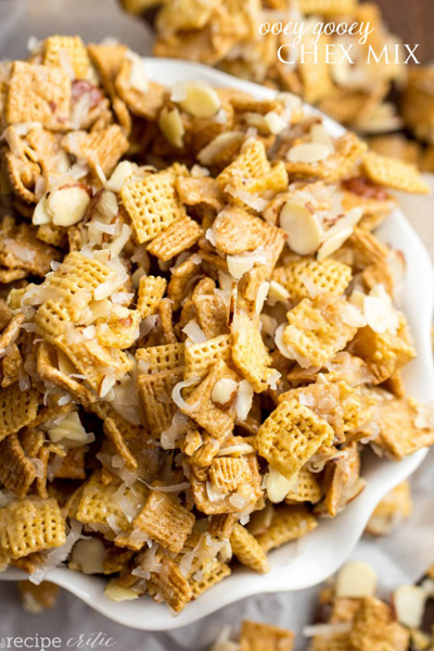 ooey_gooey_chex_mix_-650x974