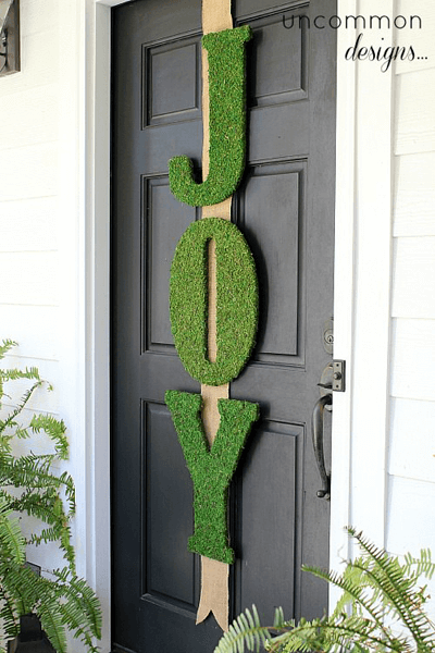 Creative Ways to Decorate Your Front Door for Christmas