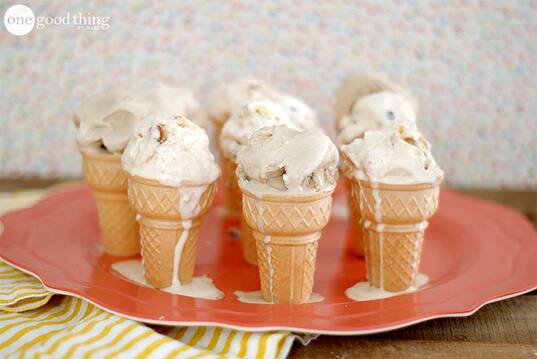 PIE À LA MODE ICE CREAM CONES-image