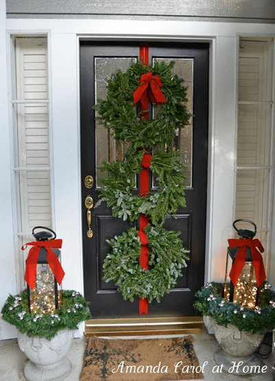 Creative Ways to Decorate Your Front Door for Christmas