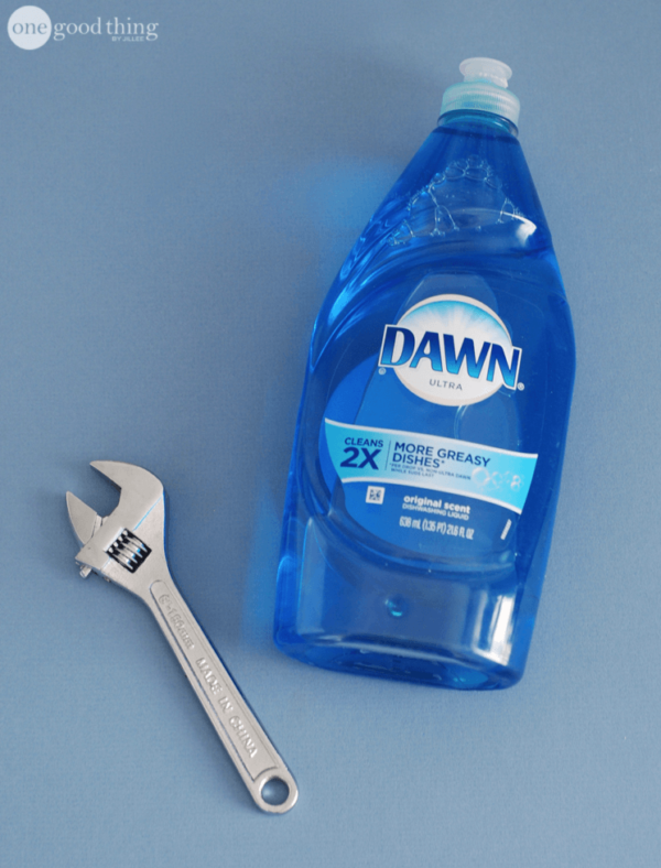 28 Practical Uses for Blue Dawn Dish Soap