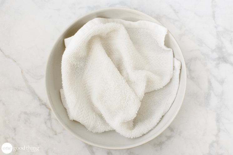 How to Remove Hard Water from Your Bathtub