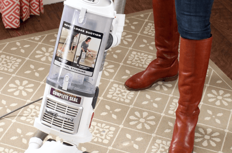 How To Clean and Maintain Your Vacuum