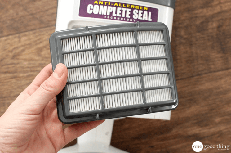 How To Clean and Maintain Your Vacuum