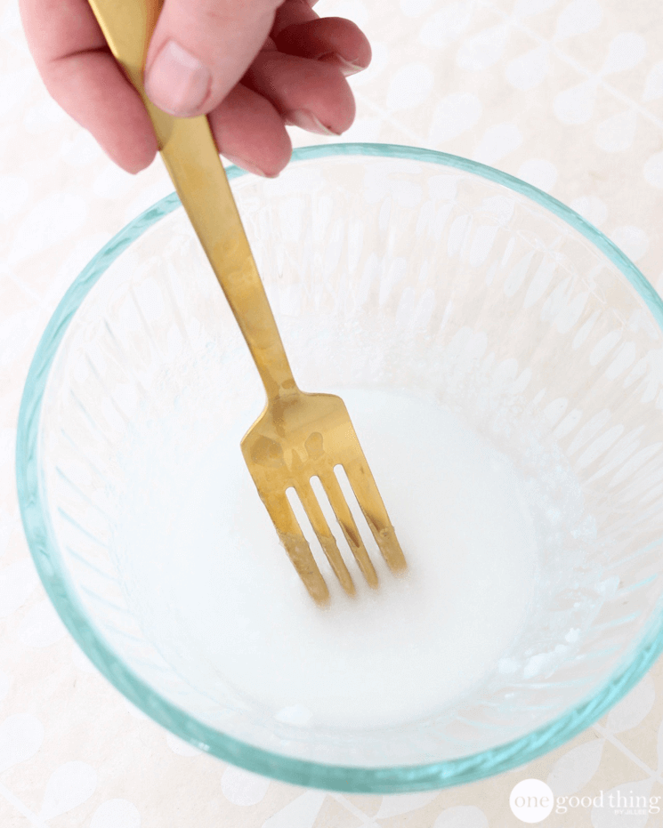 Coconut Oil deep conditioner and detangler