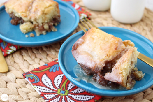 Cinnamon Roll Cake
