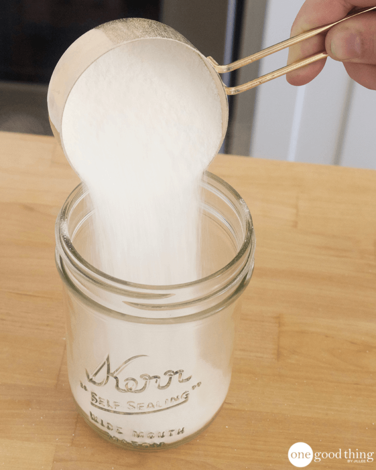 How To Make A Cheap & Natural Deodorizing Carpet Powder