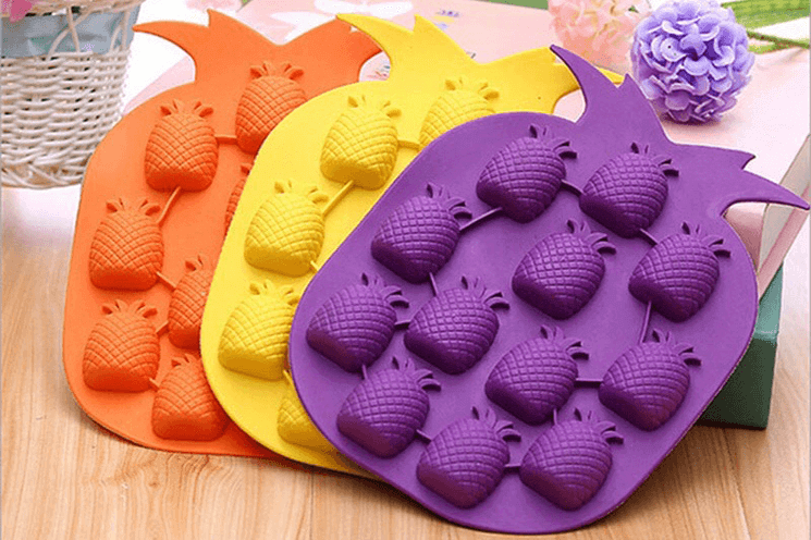 Must have kitchen gadgets for summer Must have kitchen gadgets for summer - pineapple ice cube molds