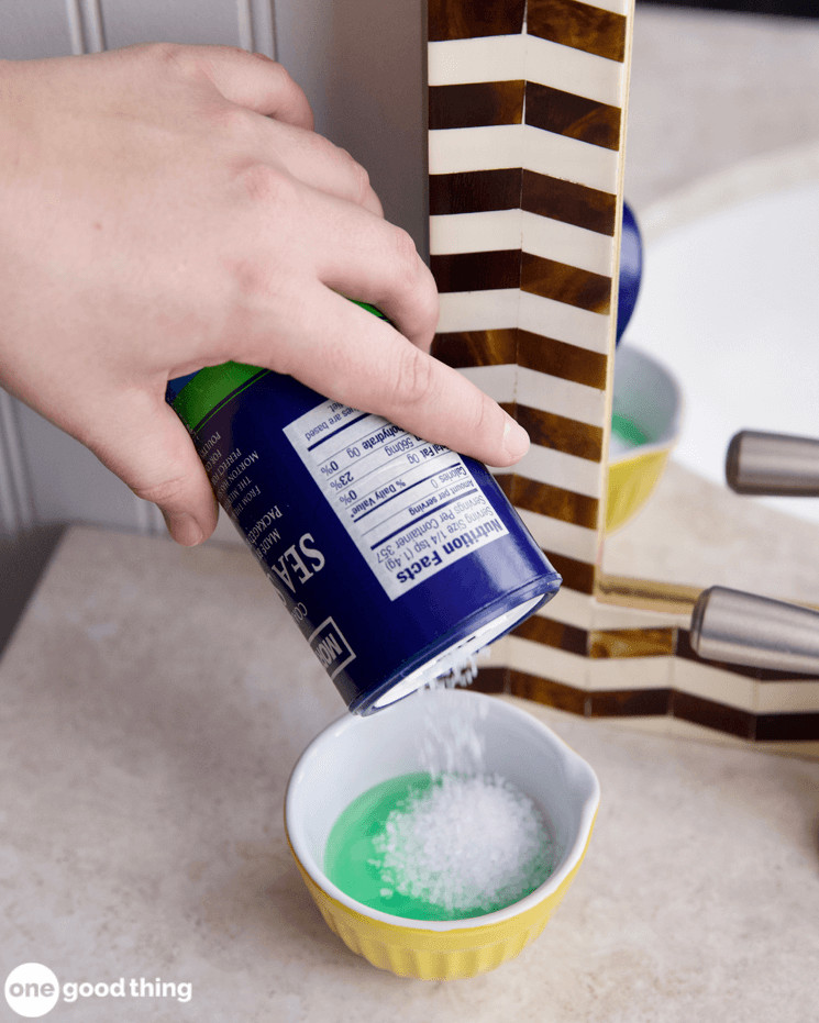 DIY Hair Detox