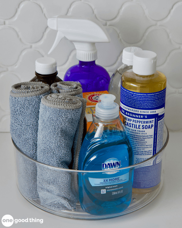 cleaning supplies lazy susan hacks cleaning supplies in a lazy susan