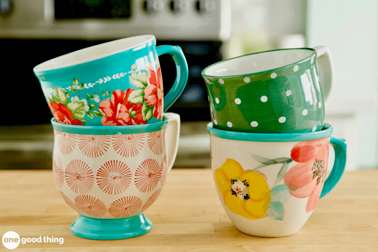 mugs sitting on a kitchen counter