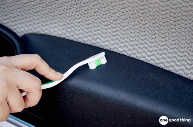 Things You Can Clean with a Toothbrush