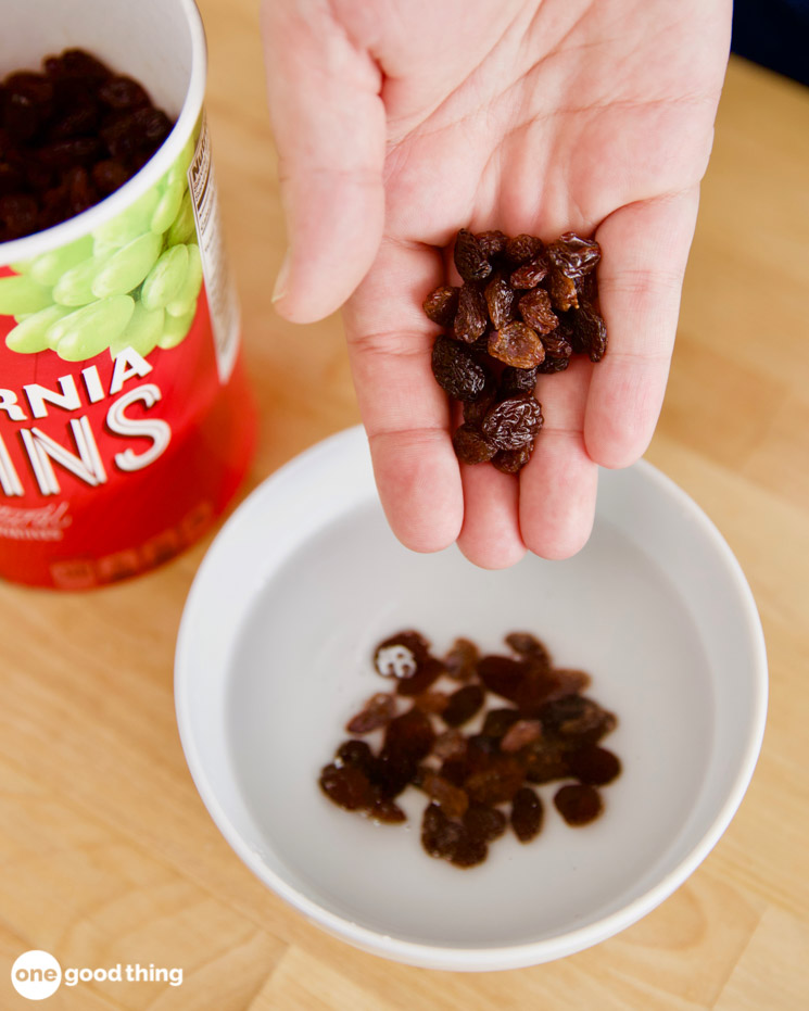 Heating raisins in the microwave