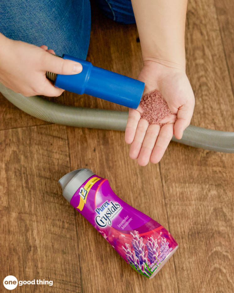 stinky vacuum solution floor cleaning hacks