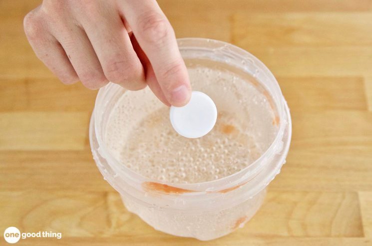 cleaning with denture tabs