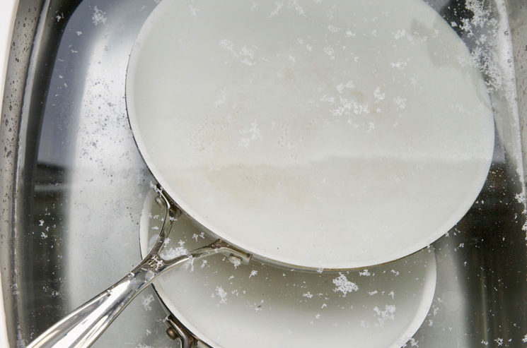 cleaning with denture tabs