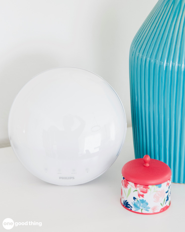 Fall Asleep Faster and wake up better Using light or sound that gradually wakes you from sleep will help you wake up without a shock.