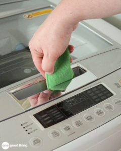 How to Clean a Washing Machine (Front Load or Top Loader)