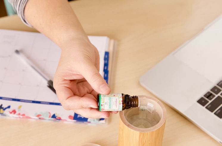 essential oils for everyday aches and pains