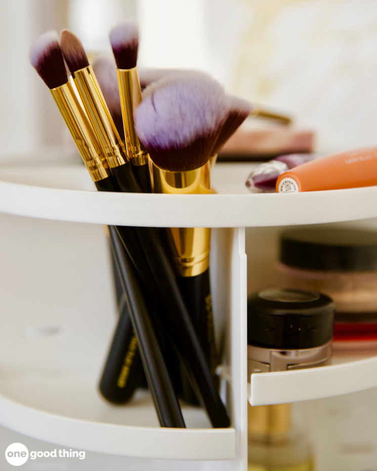 When To Replace Bathroom Items When To Replace Bathroom Items - makeup brushes