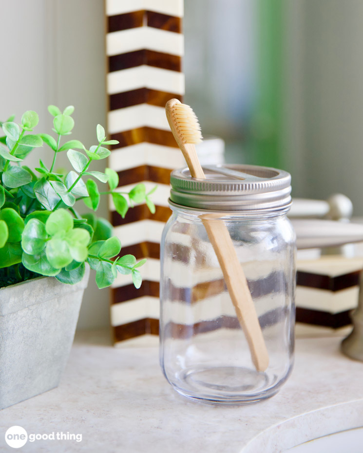 When To Replace Bathroom Items When To Replace Bathroom Items - toothbrush in a mason jar