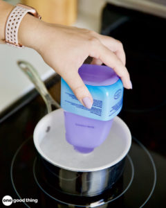 Swiffer Hacks To remove the cap from a bottle of Swiffer wet jet solution, submerge the cap in boiling water for a minute or so.