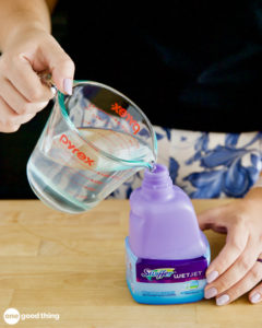 Swiffer Hacks You can mix a homemade Swiffer wetjet solution right in the Swiffer bottle, and this Swiffer hack will save you a lot of money. Use a pan of boiling water to easily remove the cap.