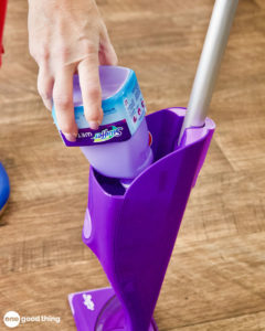 Swiffer Hacks Make your own cleaning solution for the Swiffer wetjet and use this clever Swiffer hack to get it into that special Swiffer bottle!