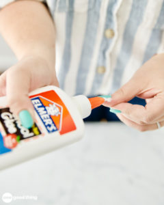 White glue White glue