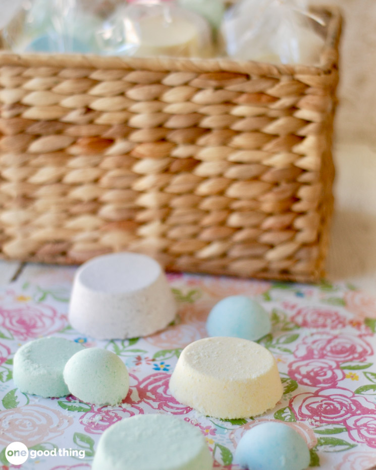 DIY Bath Bomb Recipe How To Make Bath Bombs At Home