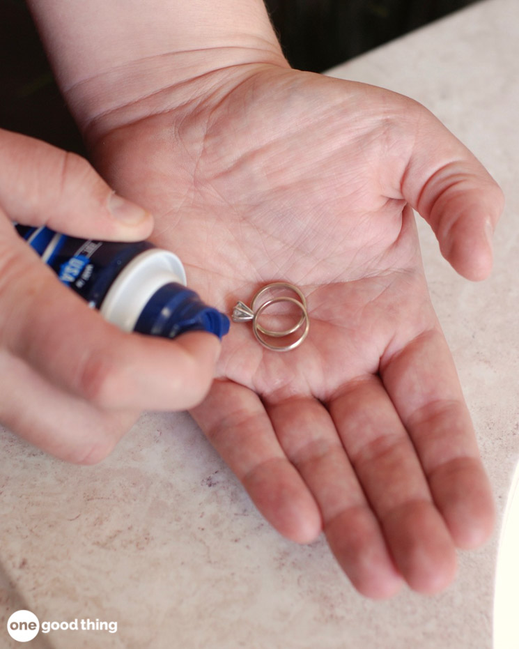 Uses for shaving cream - putting shaving cream on jewelry