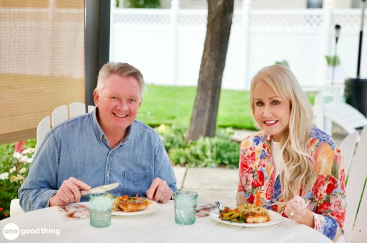 Jillee and her husband are eating lunch together and celebrating her husband's birthday.