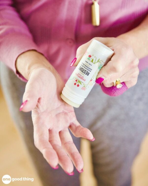 The Best Essential Oils For Joint Pain & Arthritis